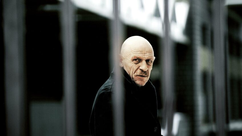 Joe Bausch ( eigentlich Hermann-Joseph Bausch-Hˆlterhoff )
- bekannt als Gerichtsmediziner im Kˆlner Tatort und im wahren Leben Gef‰ngnisarzt in Werl 1/2010 Foto: Wolfgang Schmidt